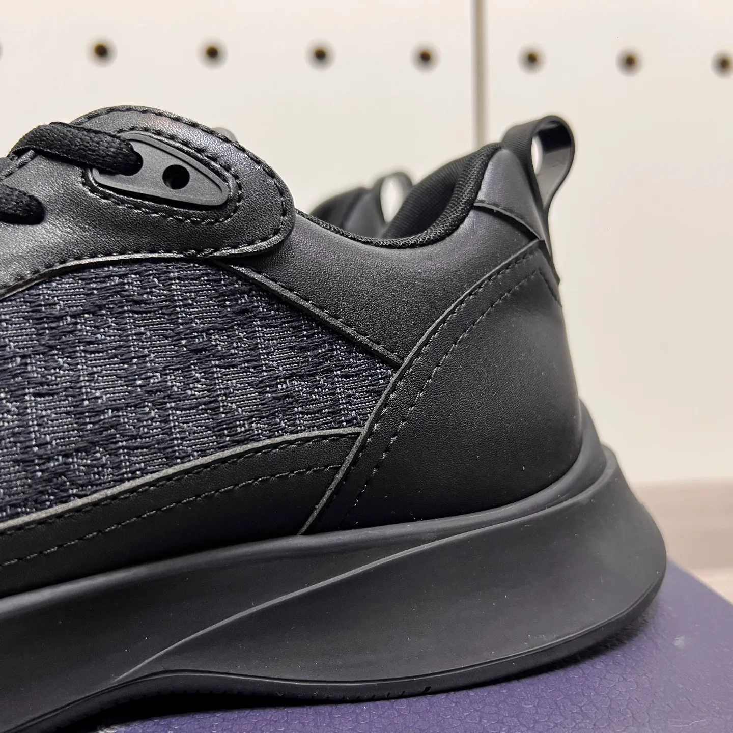 Men's Men's Shoes 💰: 400💰《Dior》The latest and most popular casual shoes, top brand [seduce] luxury~purchase, top~quality. [Strong] The upper is made of imported breathable cowhide with material ➕ breathable sheepskin feet (•) and fine workmanship. Original stylish and stylish soft rubber wear-resistant foreskin outsole, light and comfortable on the foot, size: 38-44, (customized 45, 46), five colors available